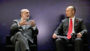 ​ក្រុមហ៊ុន​ ខេ​ម​បូ​ឌា​ន​ ដេ​រី​វ៉េ​ទីវ​ អ៊ិ​ច​ឆេង​ ​អប​អរសាទរ​ដល់​លោក​ ​បណ្ឌិត​ ​Ben​ S. ​Be​rn​an​k​e​ ​ក្នុង​ឱកាស​ទទួល​ពានរង្វាន់​ណូបែ​ល​ផ្នែក​សេដ្ឋកិច្ច​ឆ្នាំ​ ​២​០​២​២